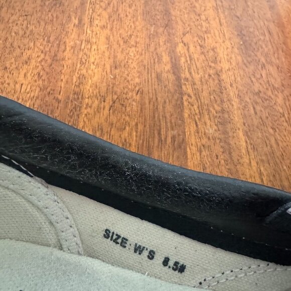 Vans Minnie Mouse Custom Shoes - Picture 10 of 13